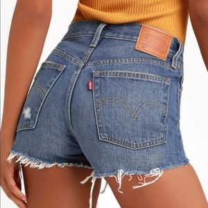 Levi’s 501 Shorts Size 25